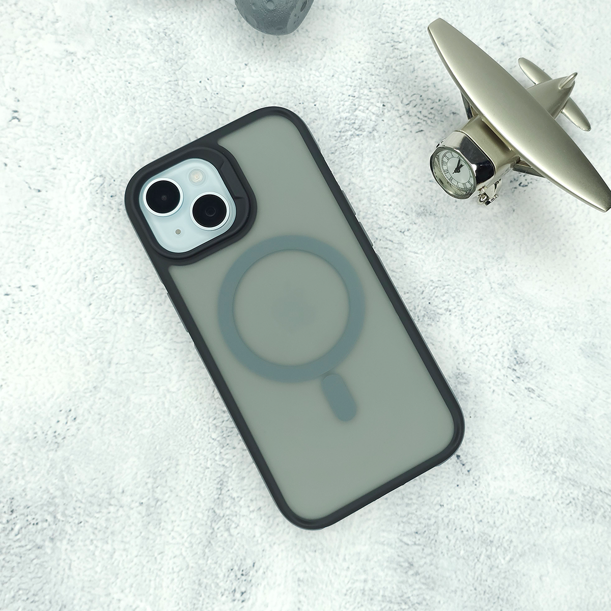 iPhone 14 Shockproof Grip Back Cover With MagSafe And Wireless Chargin – Bharatcase iPhone 14 Shockproof Grip Back Cover With MagSafe And Wireless Chargin – Bharatcase